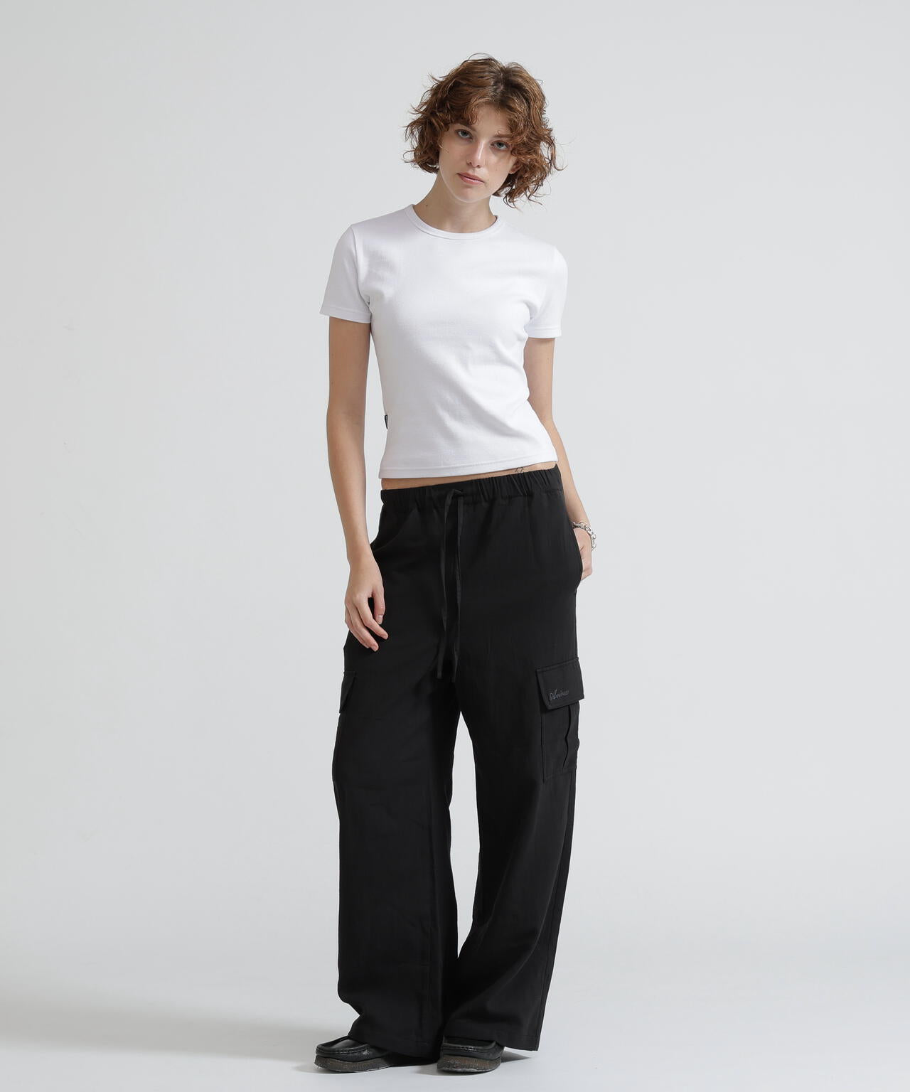 《DAILY/デイリー/WOMAN》 S/S CREW NECK T-SHIRT