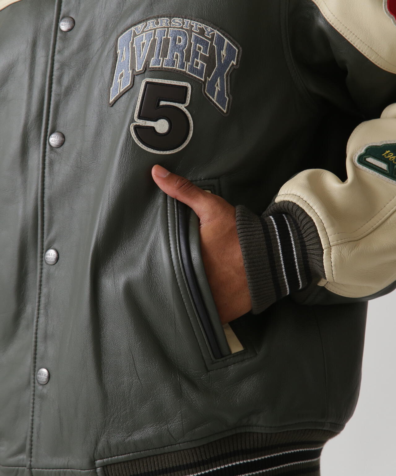 STADIUM JACKET WILD BEARS