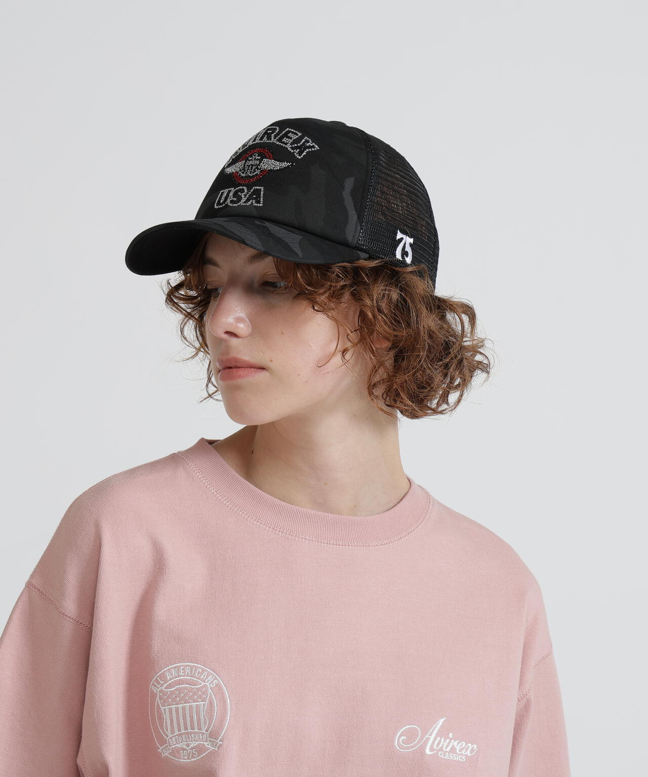 【直営店限定】RHINESTONE VARSITY LOGO MESH CAP