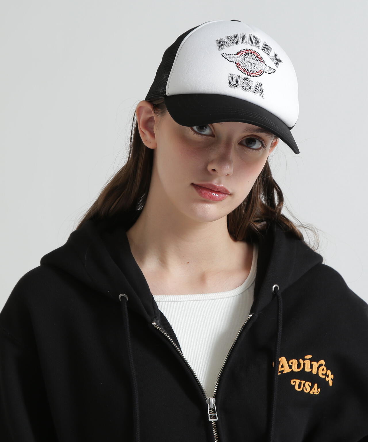 【直営店限定】RHINESTONE VARSITY LOGO MESH CAP