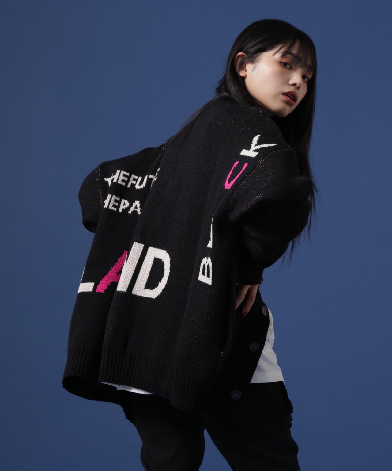 【WEB&DEPOT限定】WHITELAND/ホワイトランド/LOGO CARDIGAN