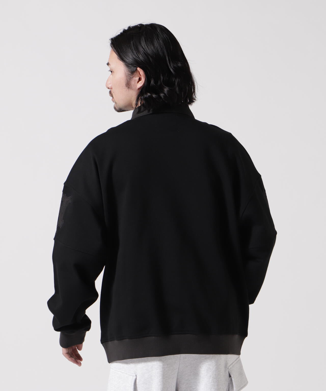 UNKNOWN LONDON/アンノウンロンドン/COLLARED CREWNECK  SWEAT