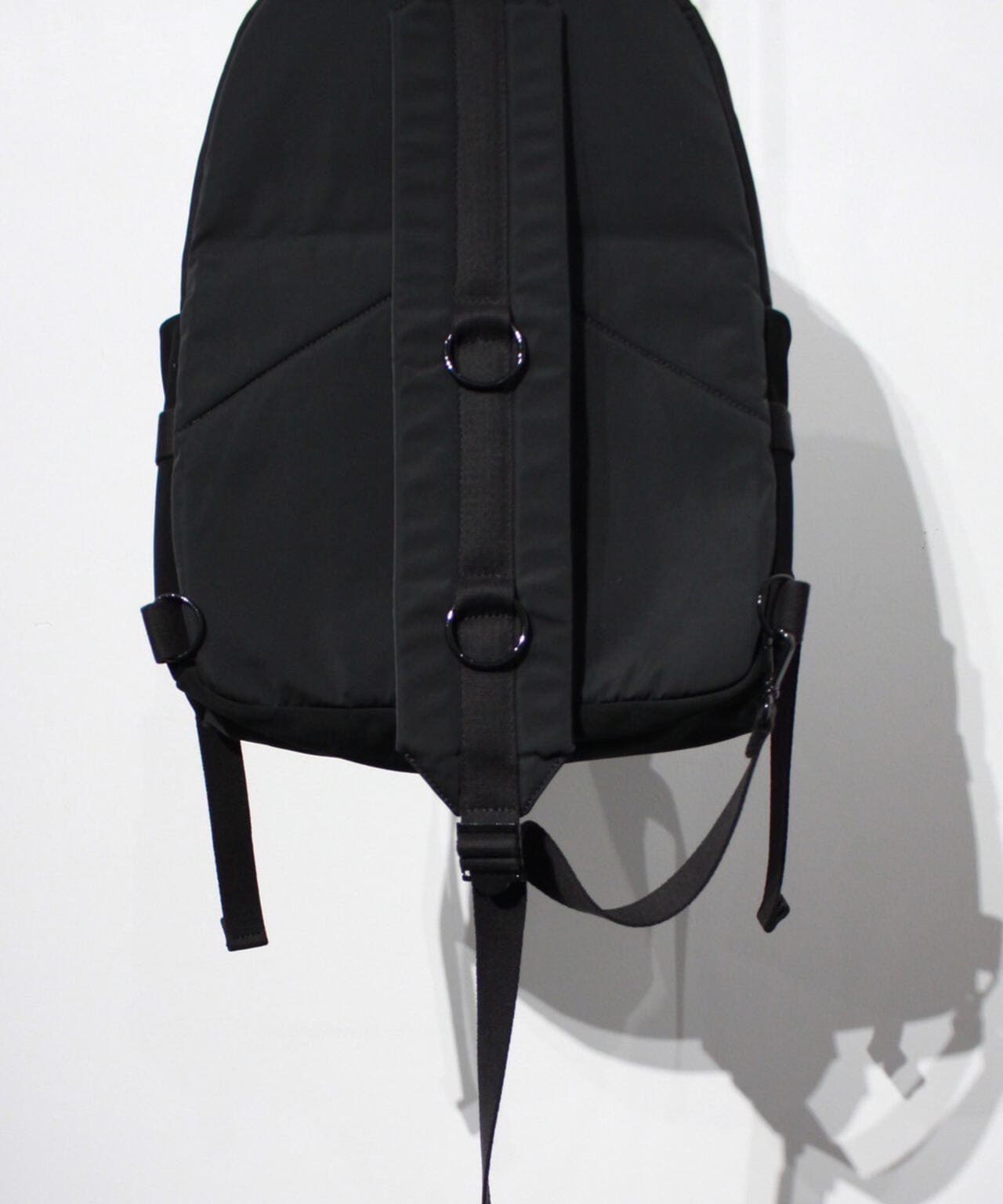 soe/ソーイ/【LHP EXCLUSIVE】LEATHER ONE SHOULDER B.P