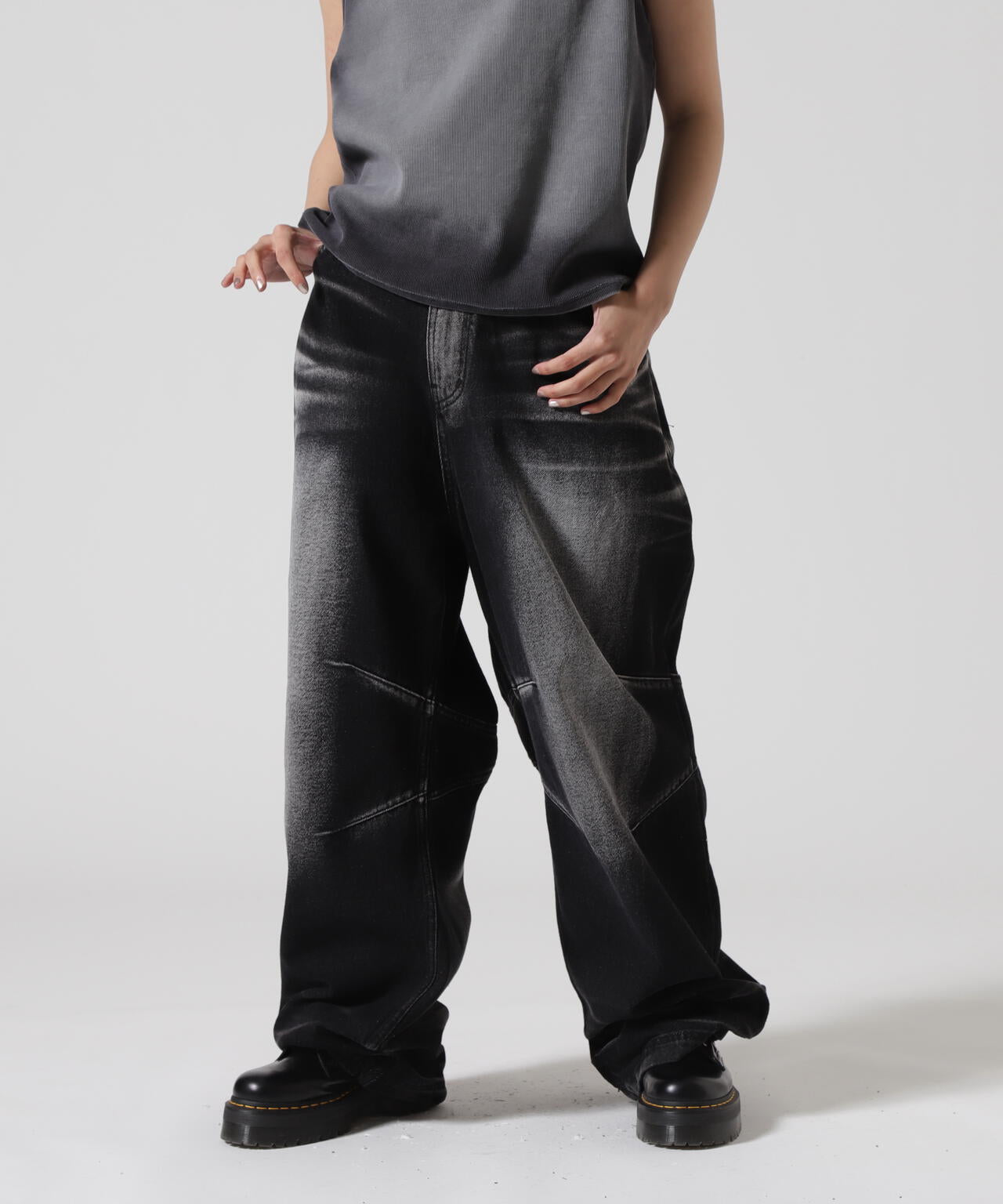 BLR/ビーエルアール/EMBOSSED WAVE W DENIM PANTS BLACK