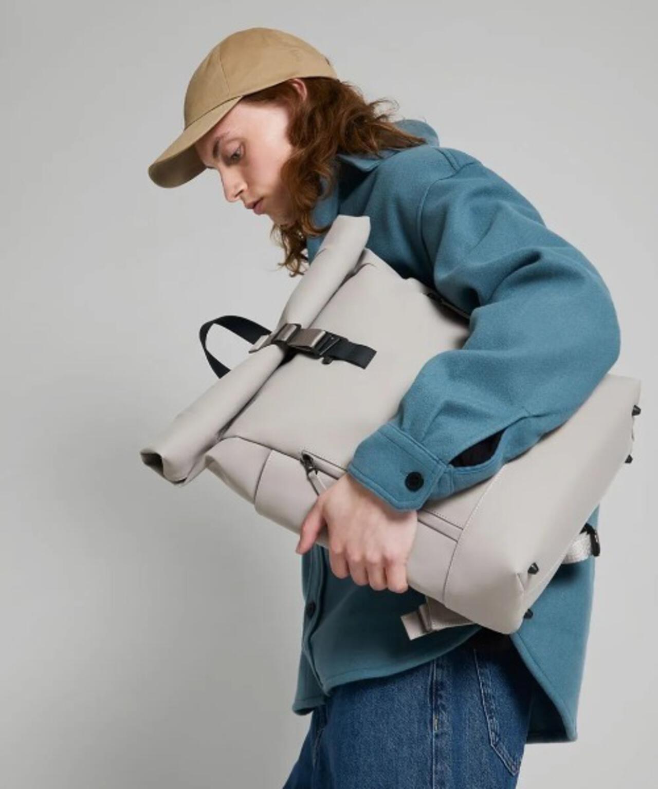 GASTON LUGA/ガストンルーガ/Splash Rolltop 14
