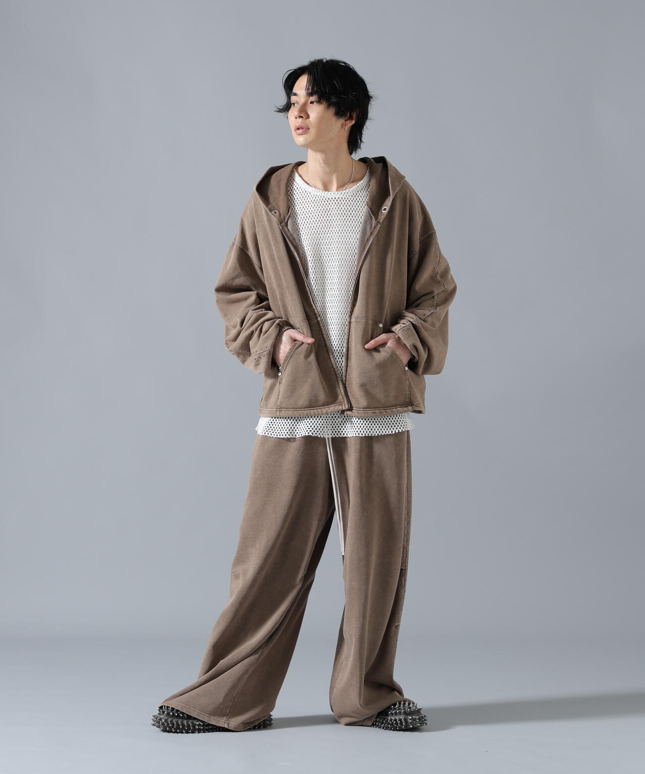 H:180cm C:88cm W:69cm H:90cm 着用サイズ：L