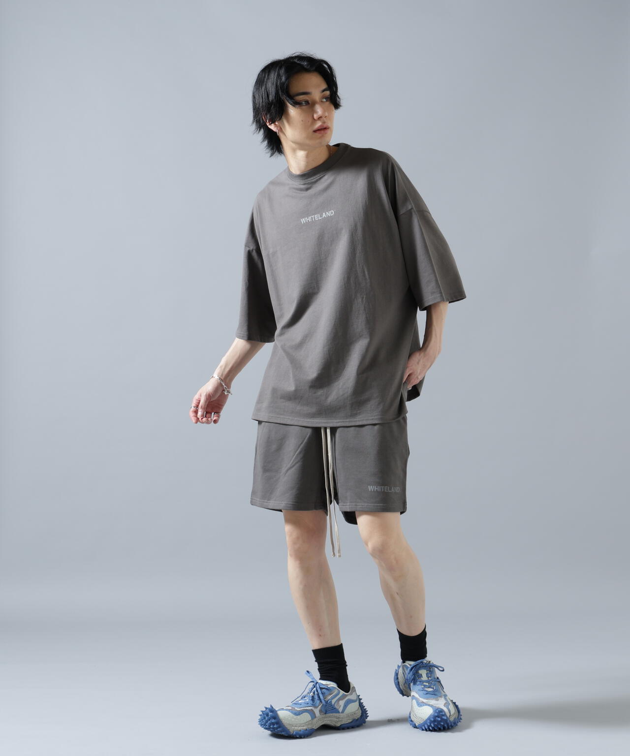 H:180cm C:88cm W:69cm H:90cm 着用サイズ：L