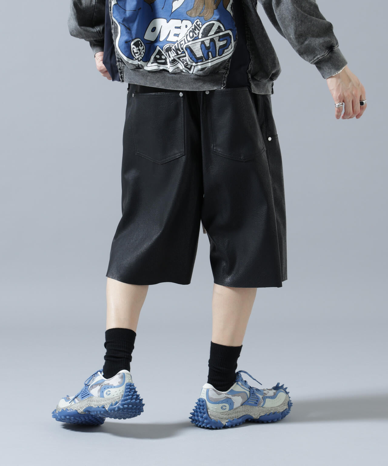 DankeSchon/ダンケシェーン/PULEATHER W-KNEE SHORTS