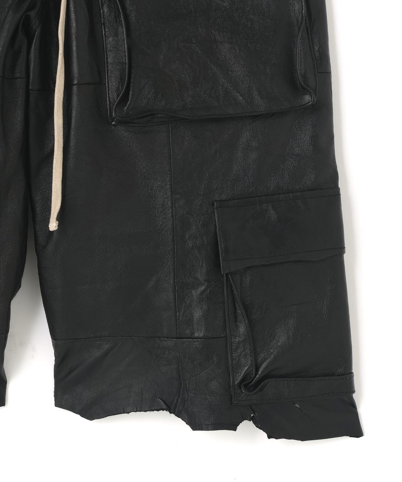 DankeSchon/ダンケシェーン/REPRO-LEATHER CARGO SHORTS