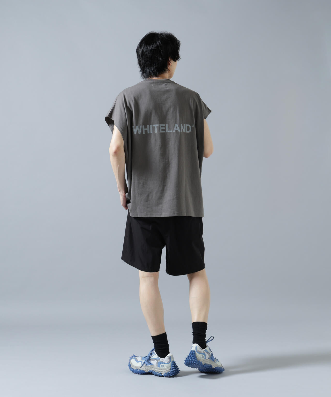 H:180cm C:88cm W:69cm H:90cm 着用サイズ：L