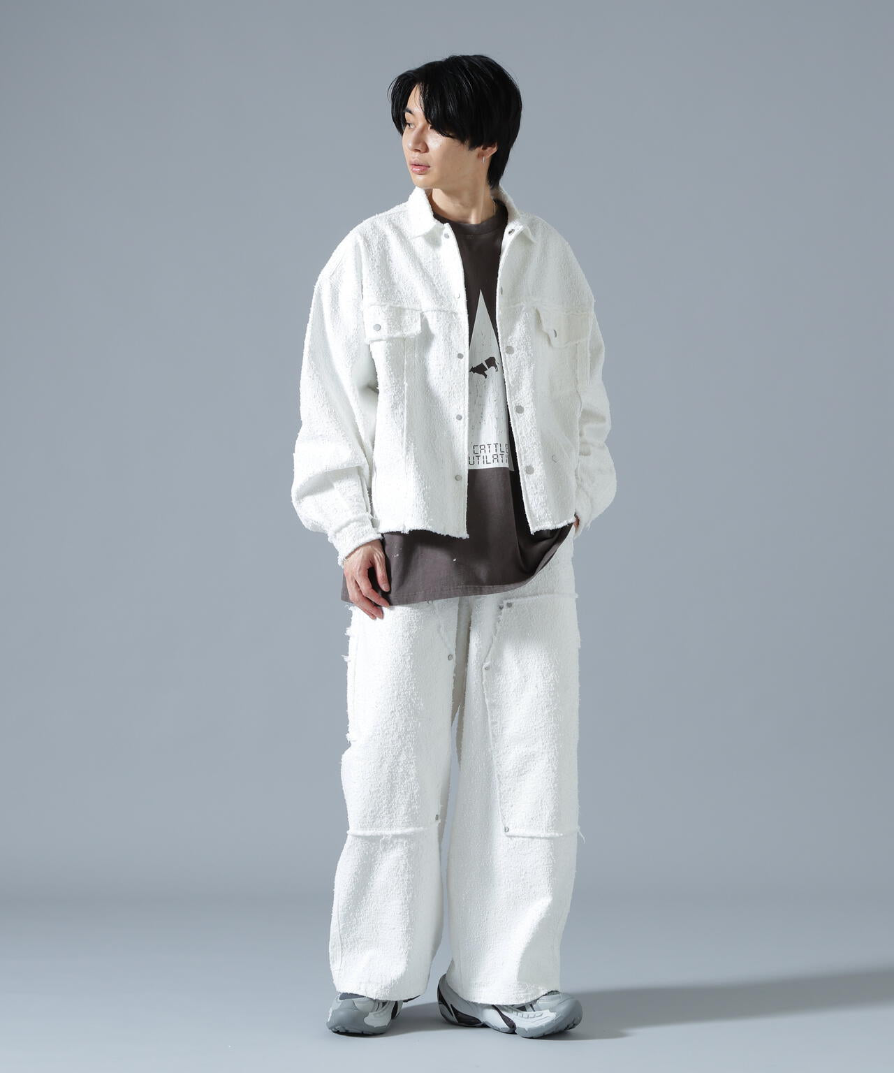 H:180cm C:88cm W:69cm H:90cm 着用サイズ：L