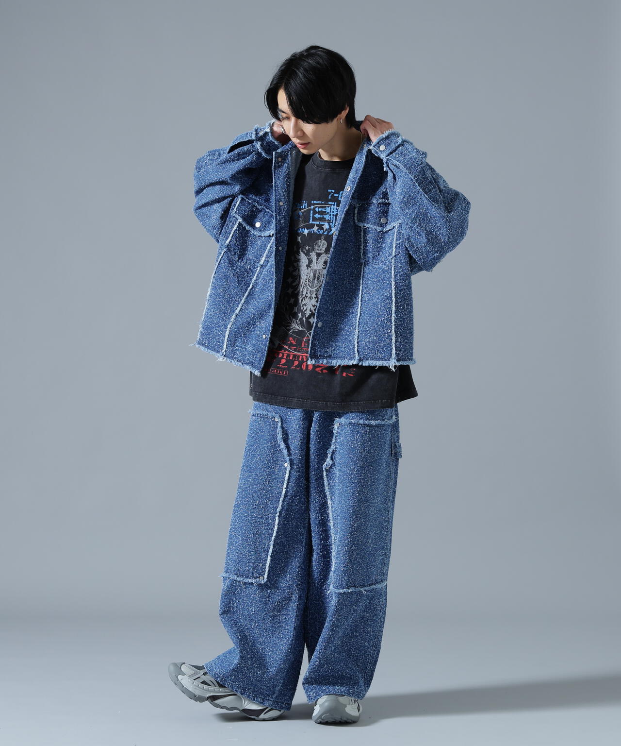 H:180cm C:88cm W:69cm H:90cm 着用サイズ：L