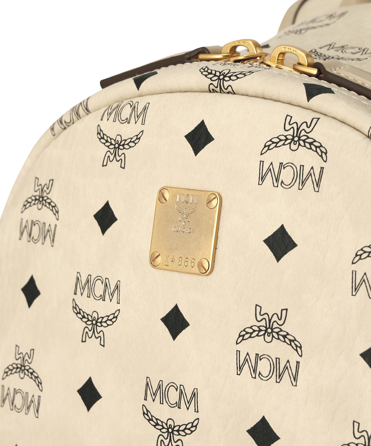 MCM/エムシーエム/Stark SideStuds Backpack MED