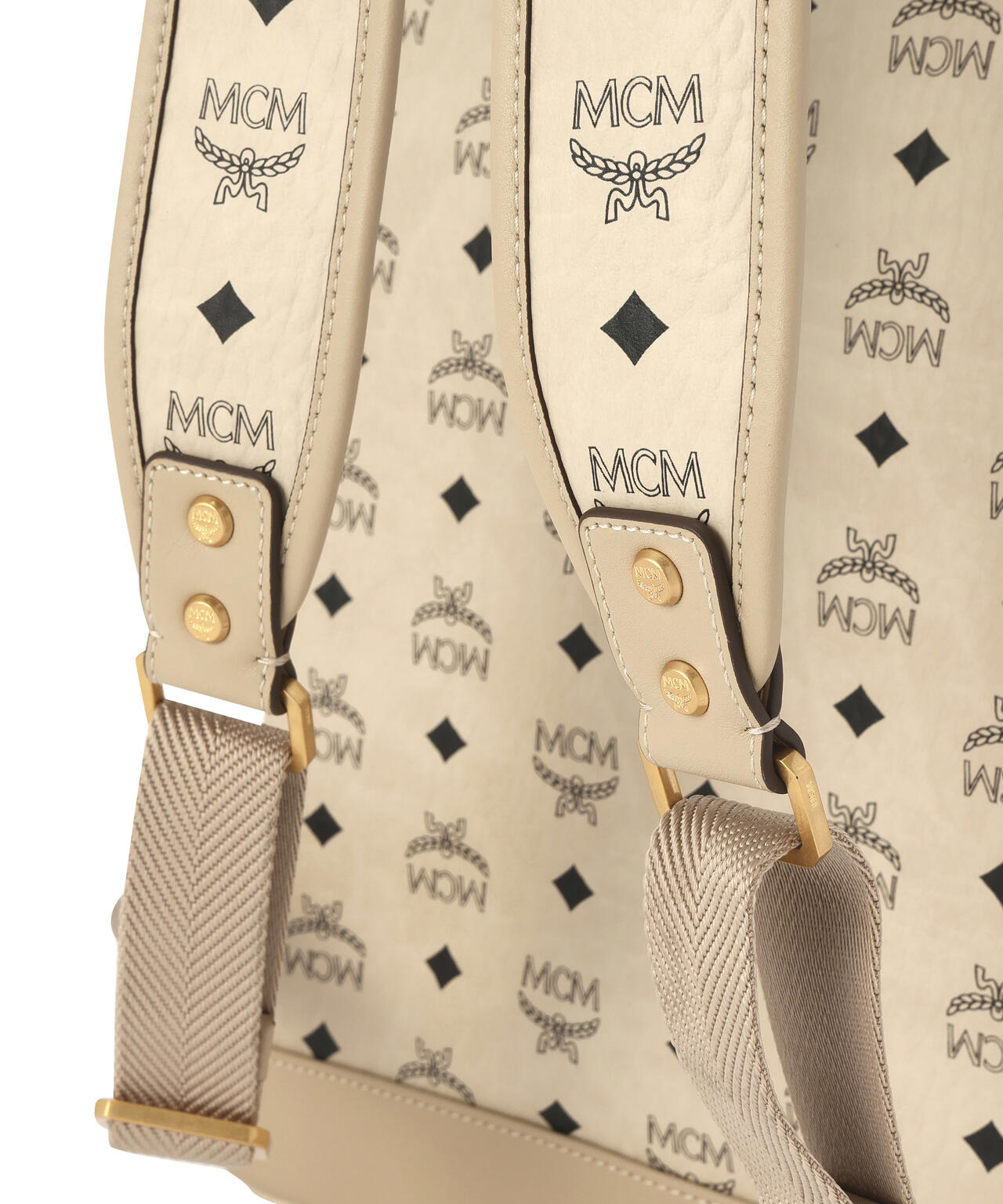 MCM/エムシーエム/Stark SideStuds Backpack MED