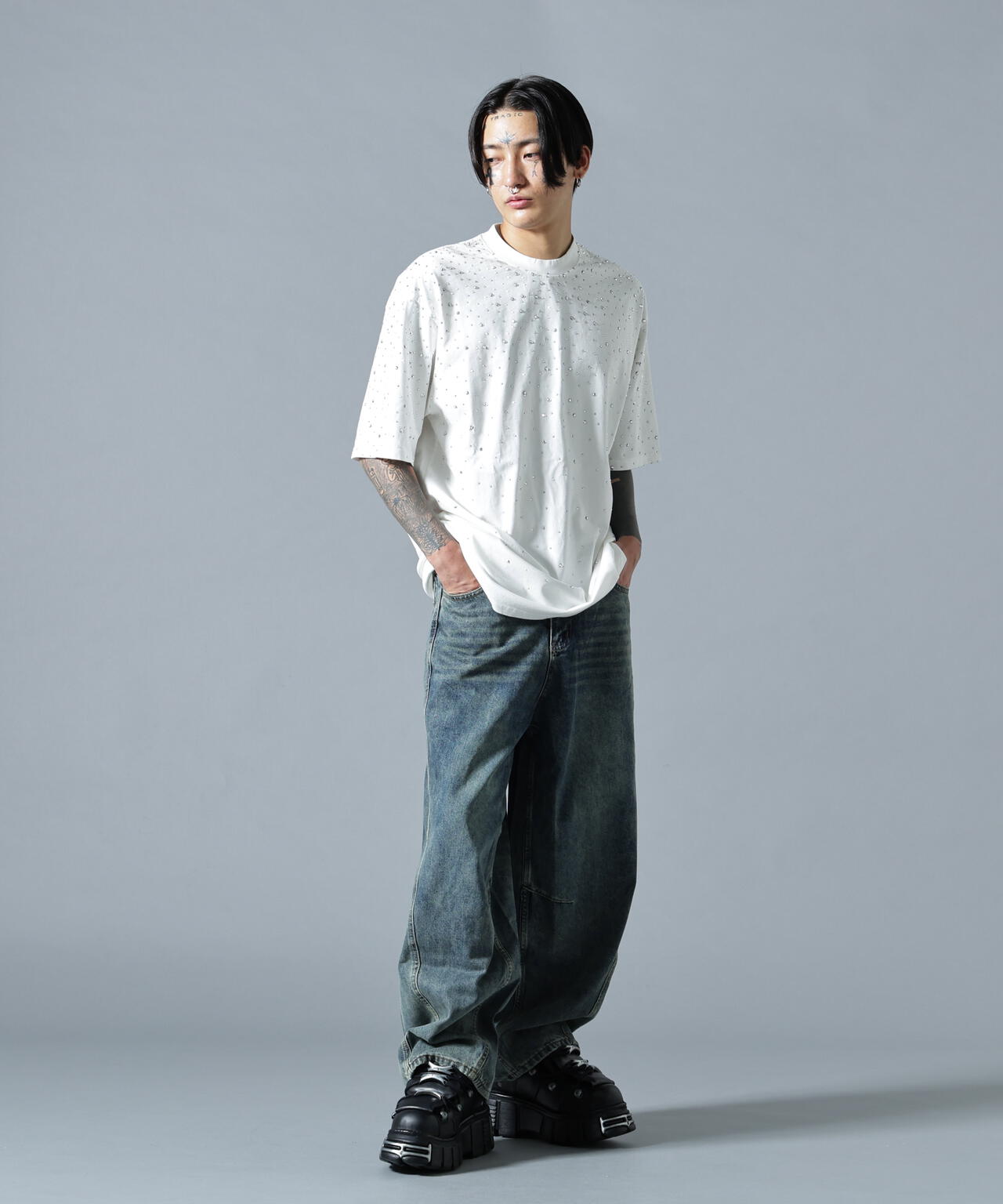 180cm B:87 W:66 H:84 着用サイズ：L