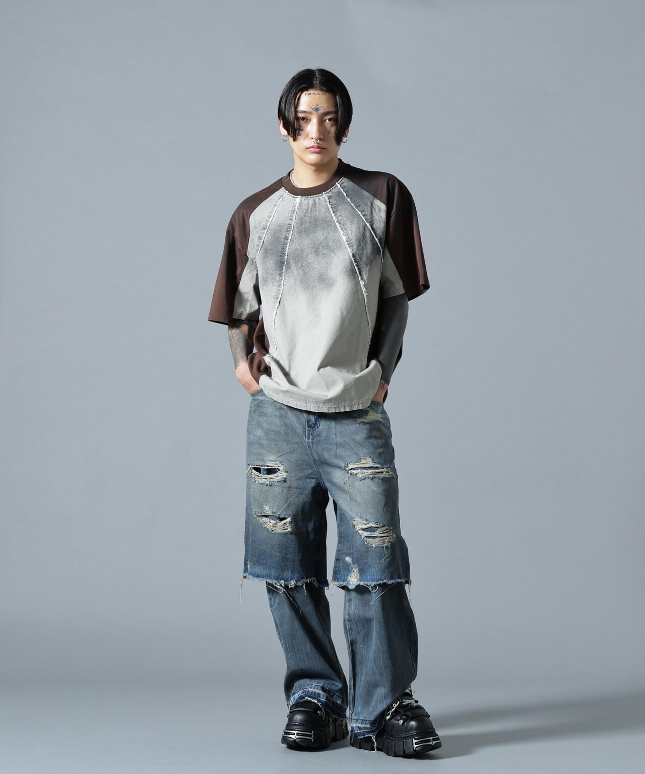 180cm B:87 W:66 H:84 着用サイズ：L