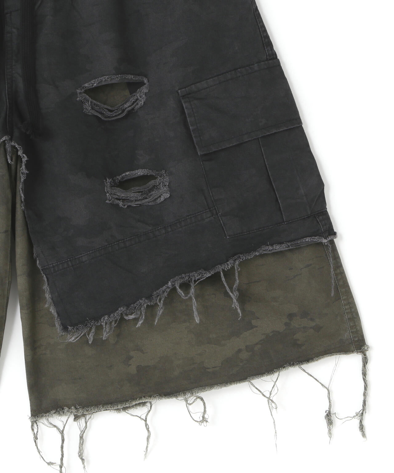 MAVYTH/メヴィス/LAYERED CAMO SHORTS