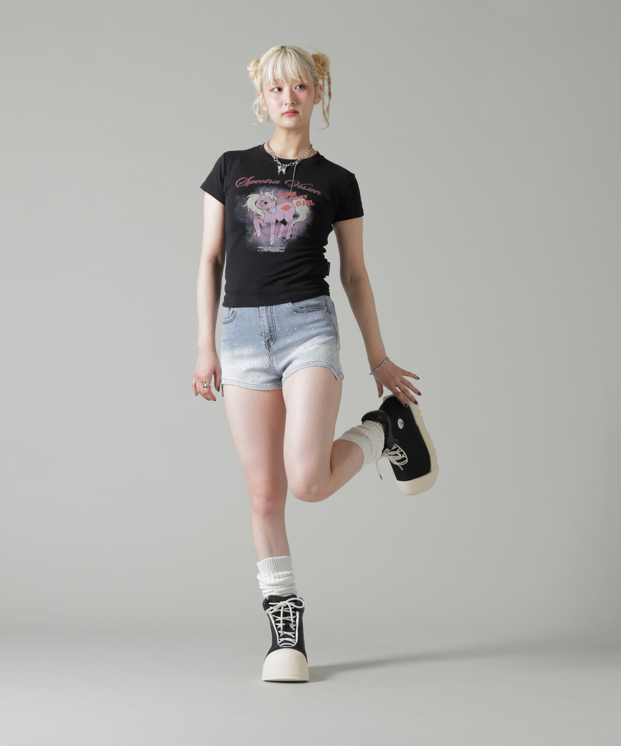 MAVYTH/メヴィス/RHINESTONE FADED DENIM SHORTS