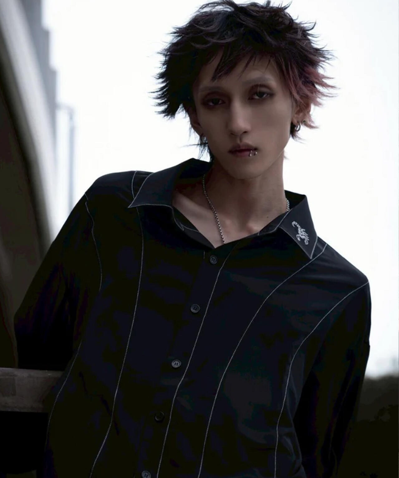 gibous/ギボス/Sheer Stitch Scorpion Shirt