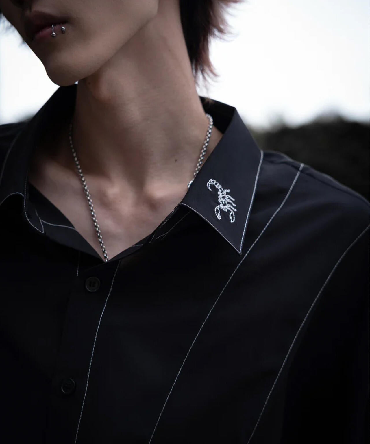 gibous/ギボス/Sheer Stitch Scorpion Shirt