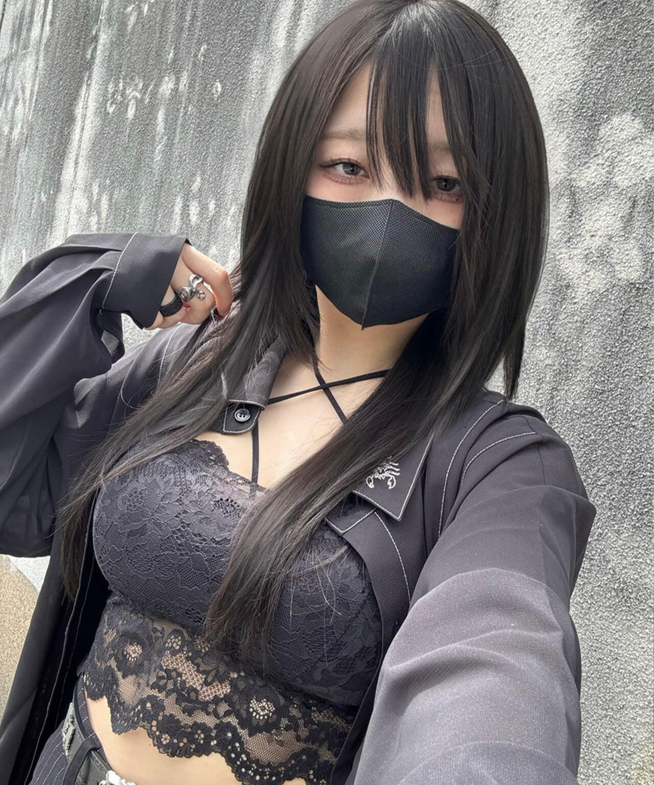 gibous/ギボス/Sheer Stitch Scorpion Shirt