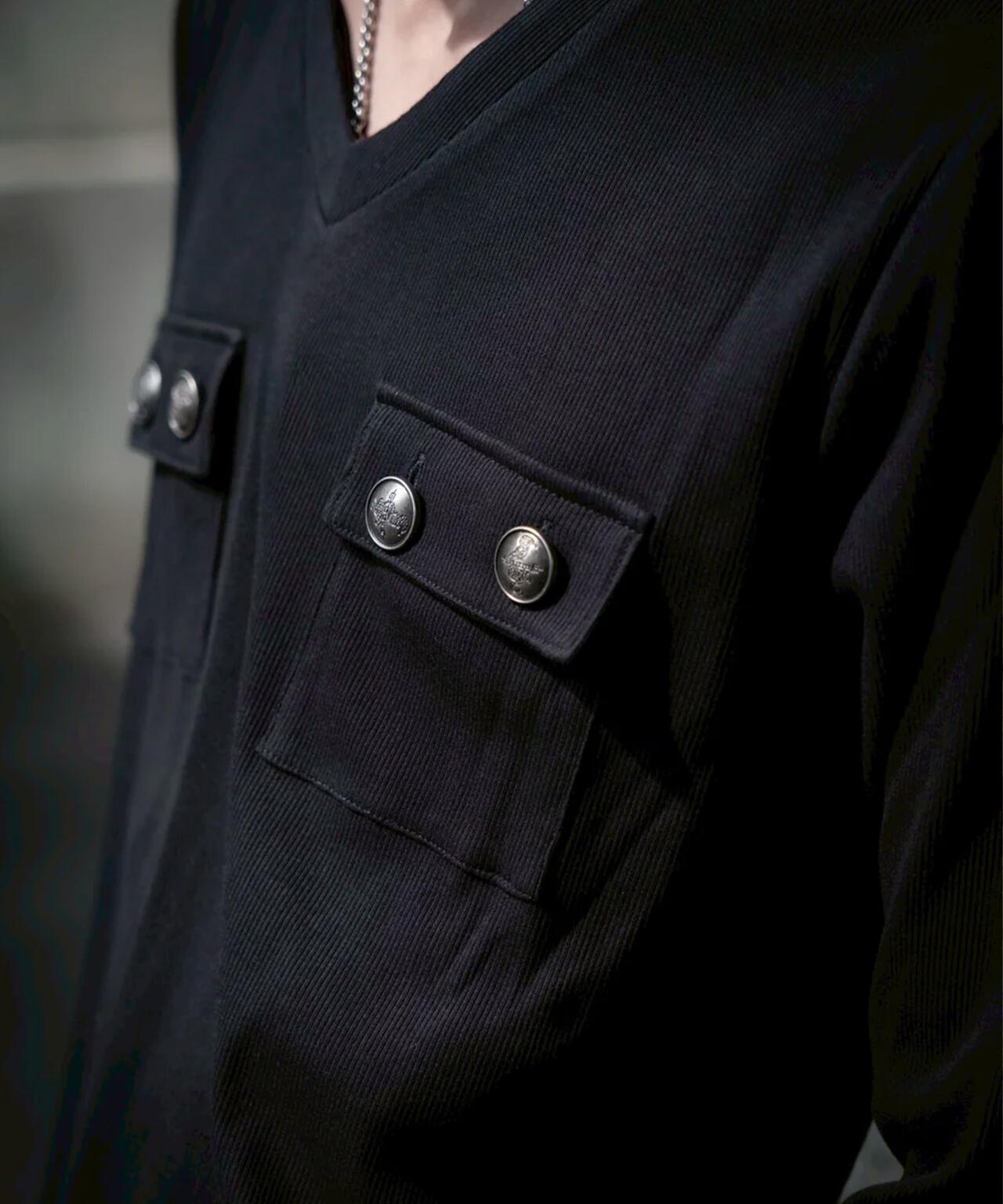gibous/ギボス/Button v neck tops