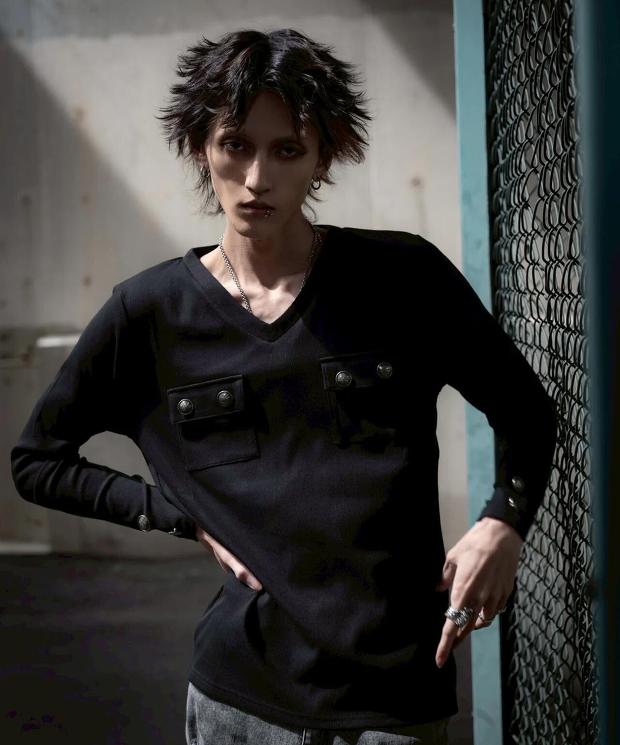 gibous/ギボス/Button v neck tops
