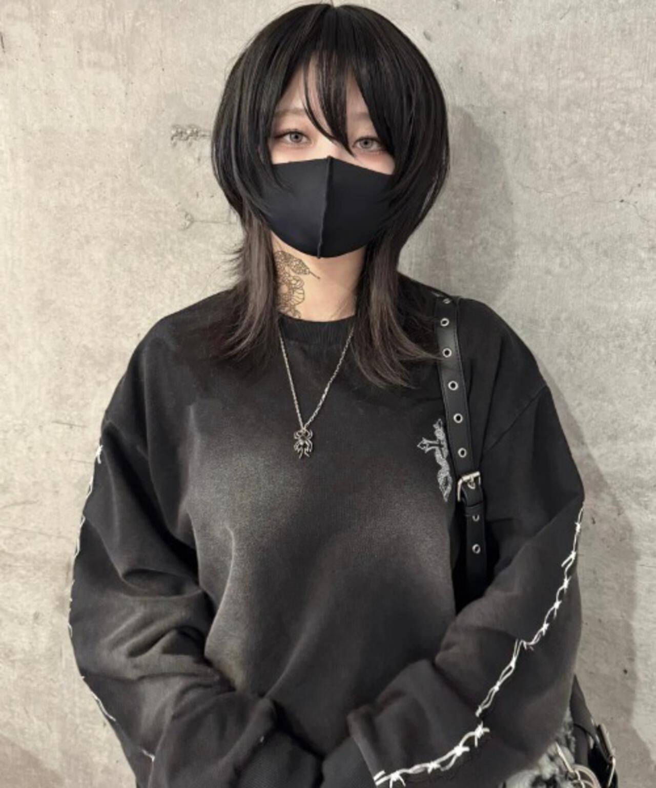 gibous/ギボス/snake cross trainer