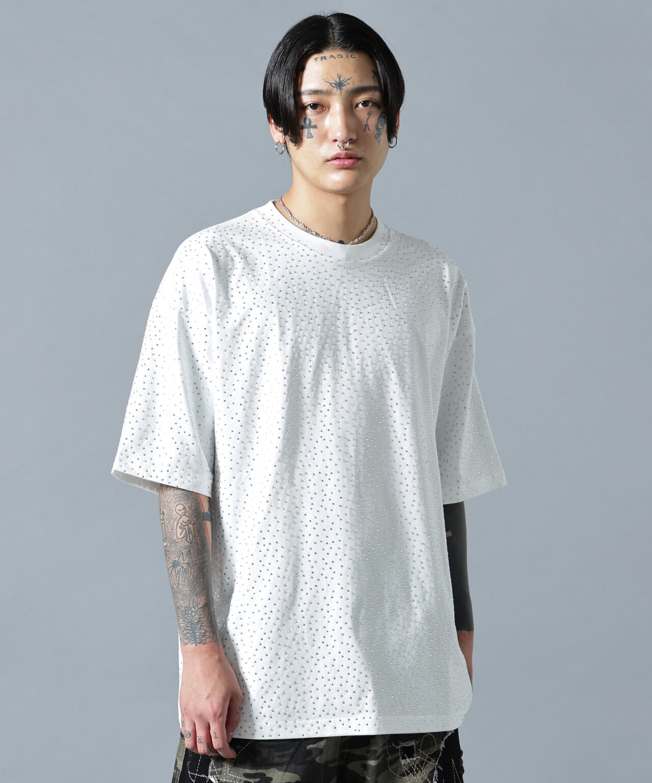 180cm B:87 W:66 H:84 着用サイズ：L