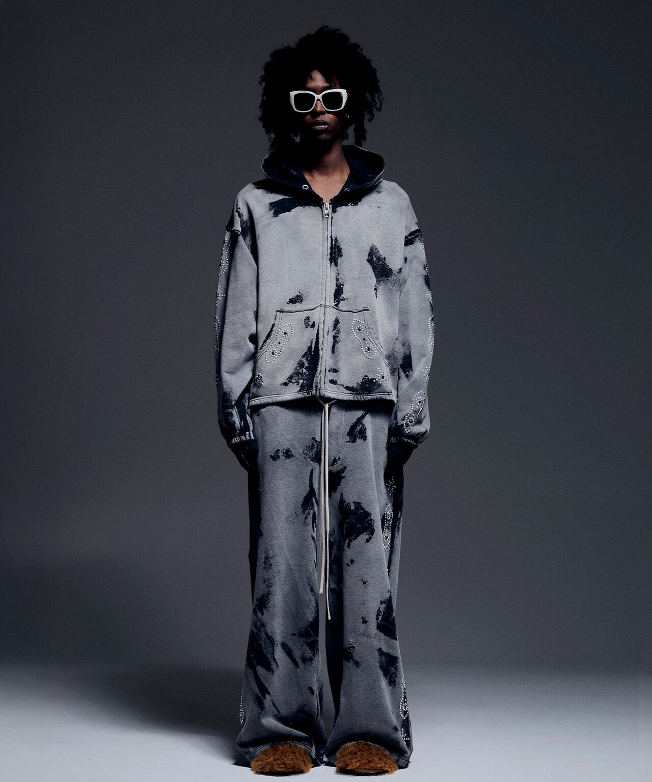 DankeSchon/ダンケシェーン/STUDS SWEAT BAGGY PANTS