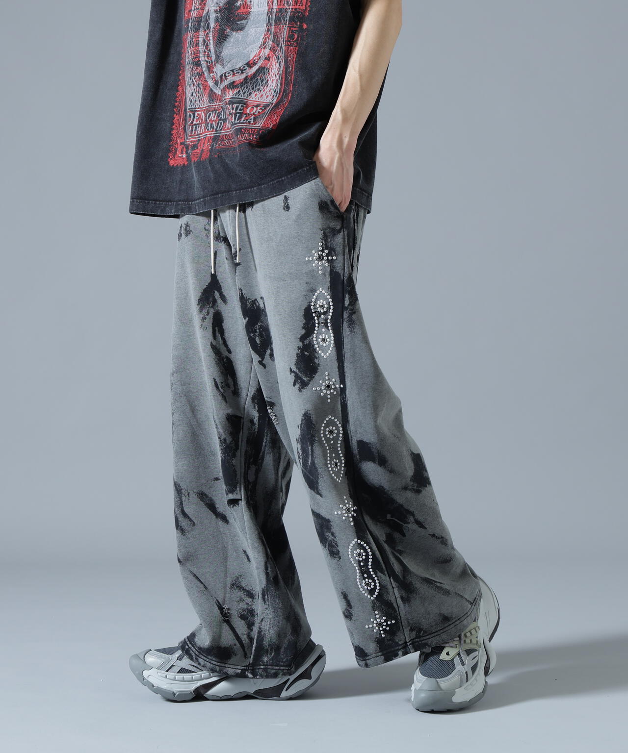 DankeSchon/ダンケシェーン/STUDS SWEAT BAGGY PANTS