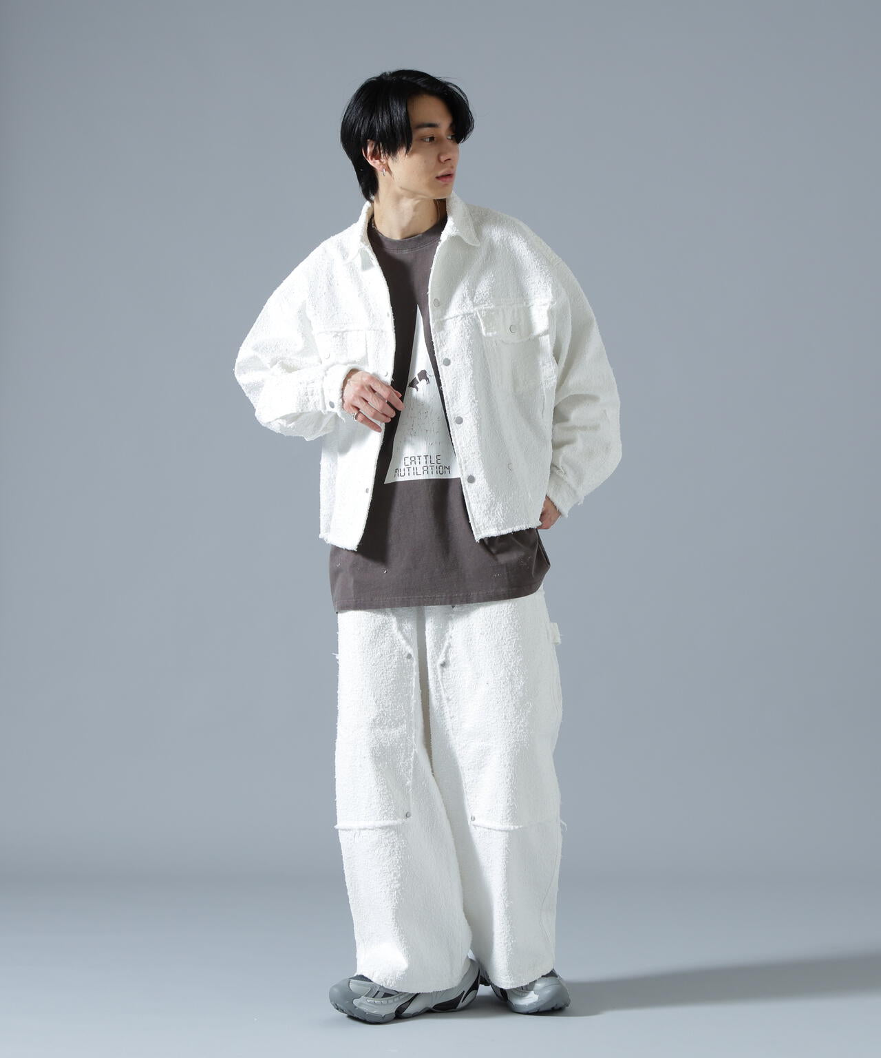 H:180cm C:88cm W:69cm H:90cm 着用サイズ：L