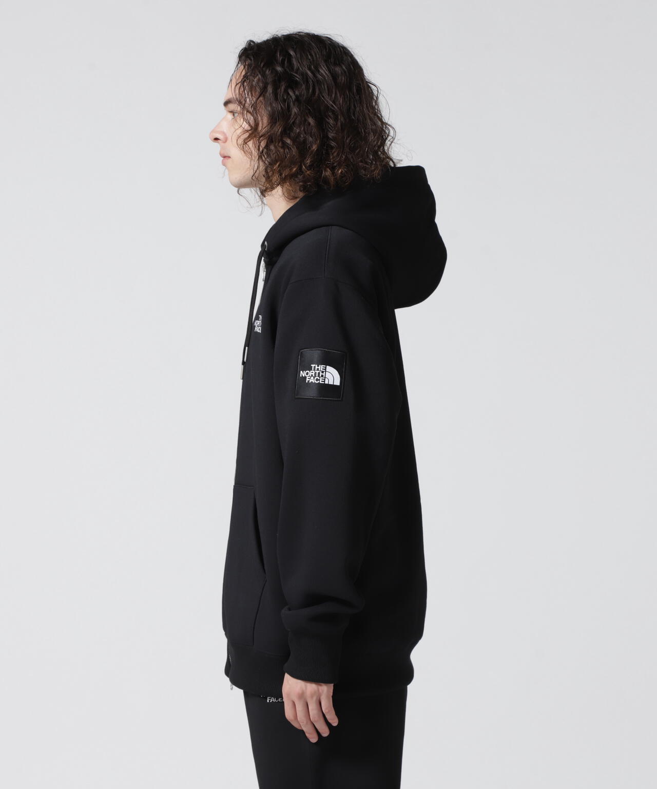 THE NORTH FACE(ザ・ノースフェイス)　Square Logo Full Zip スクエアロゴフルジップ NT62232