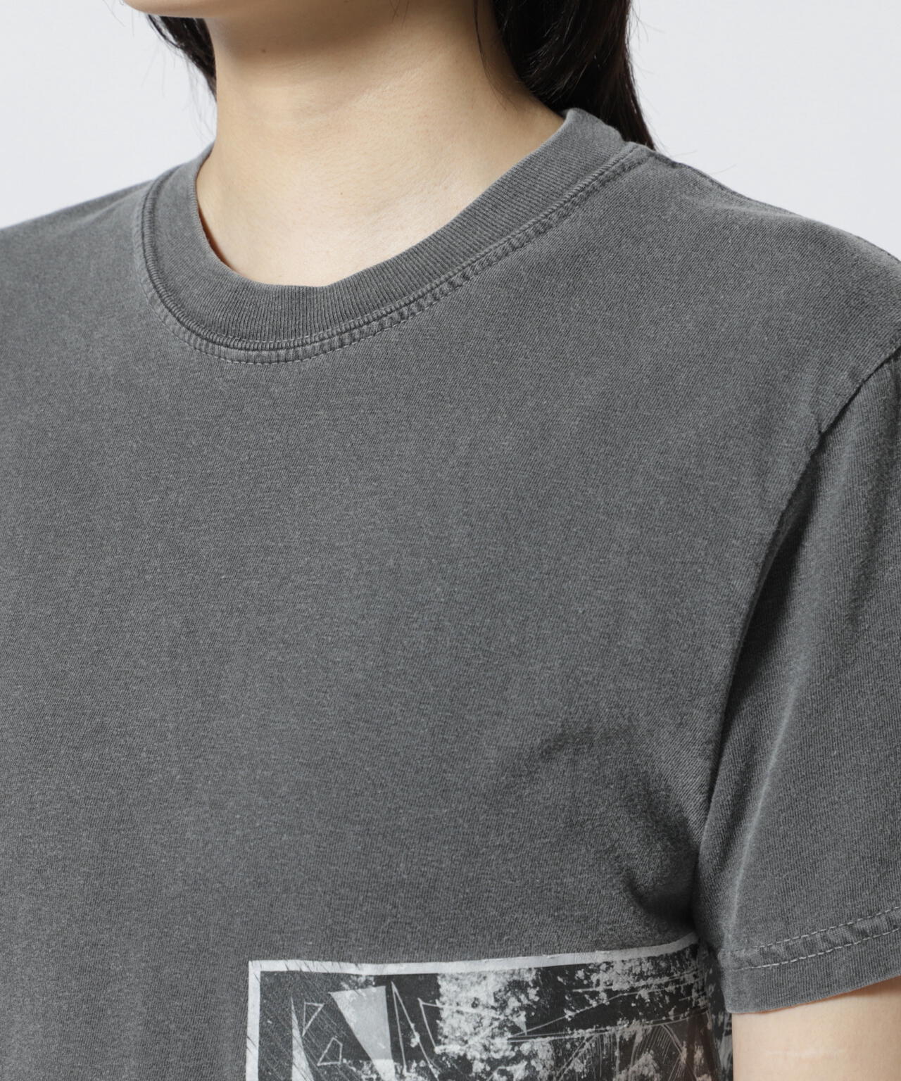 NAKAGAMI(ナカガミ) サイドグラフィックプリントTシャツ