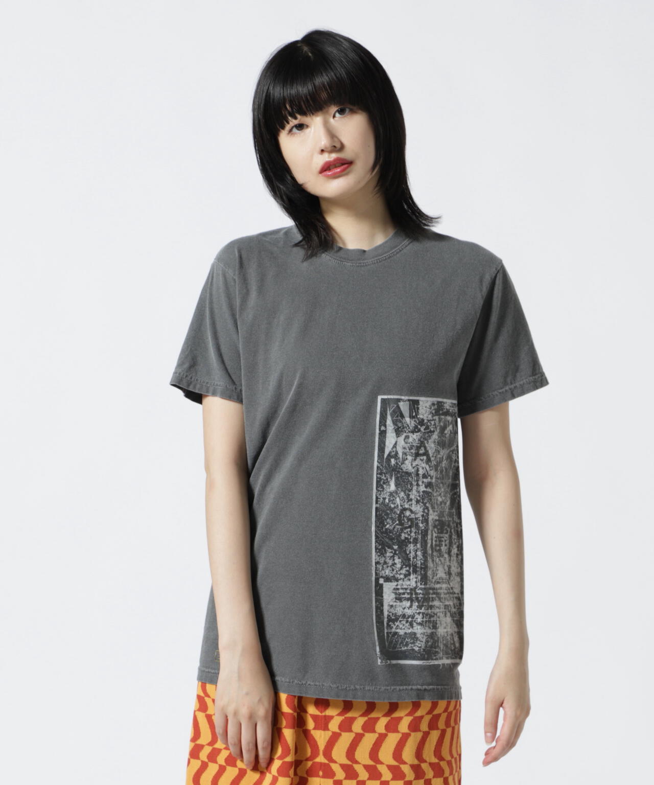 NAKAGAMI(ナカガミ) サイドグラフィックプリントTシャツ