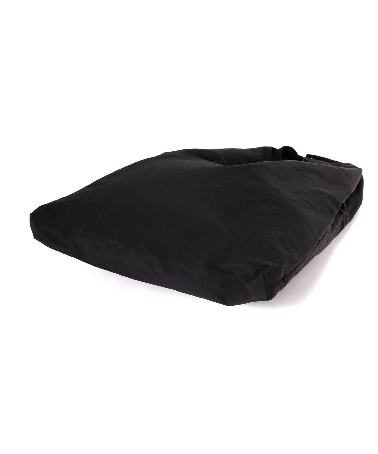 SLOW(スロウ)span nylon-triangle wrap bag-