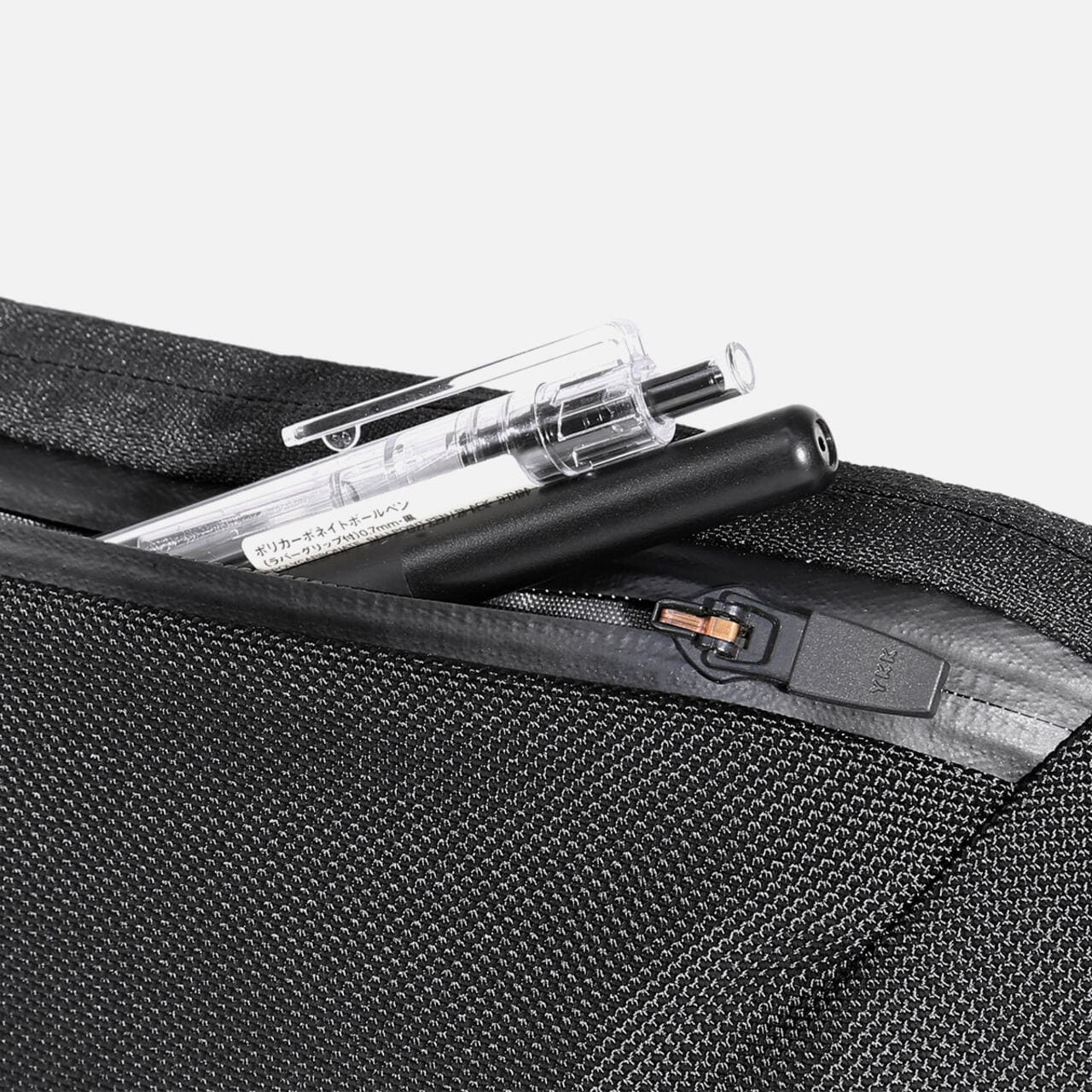 Aer（エアー）Slim Pouch Black  AER-21028