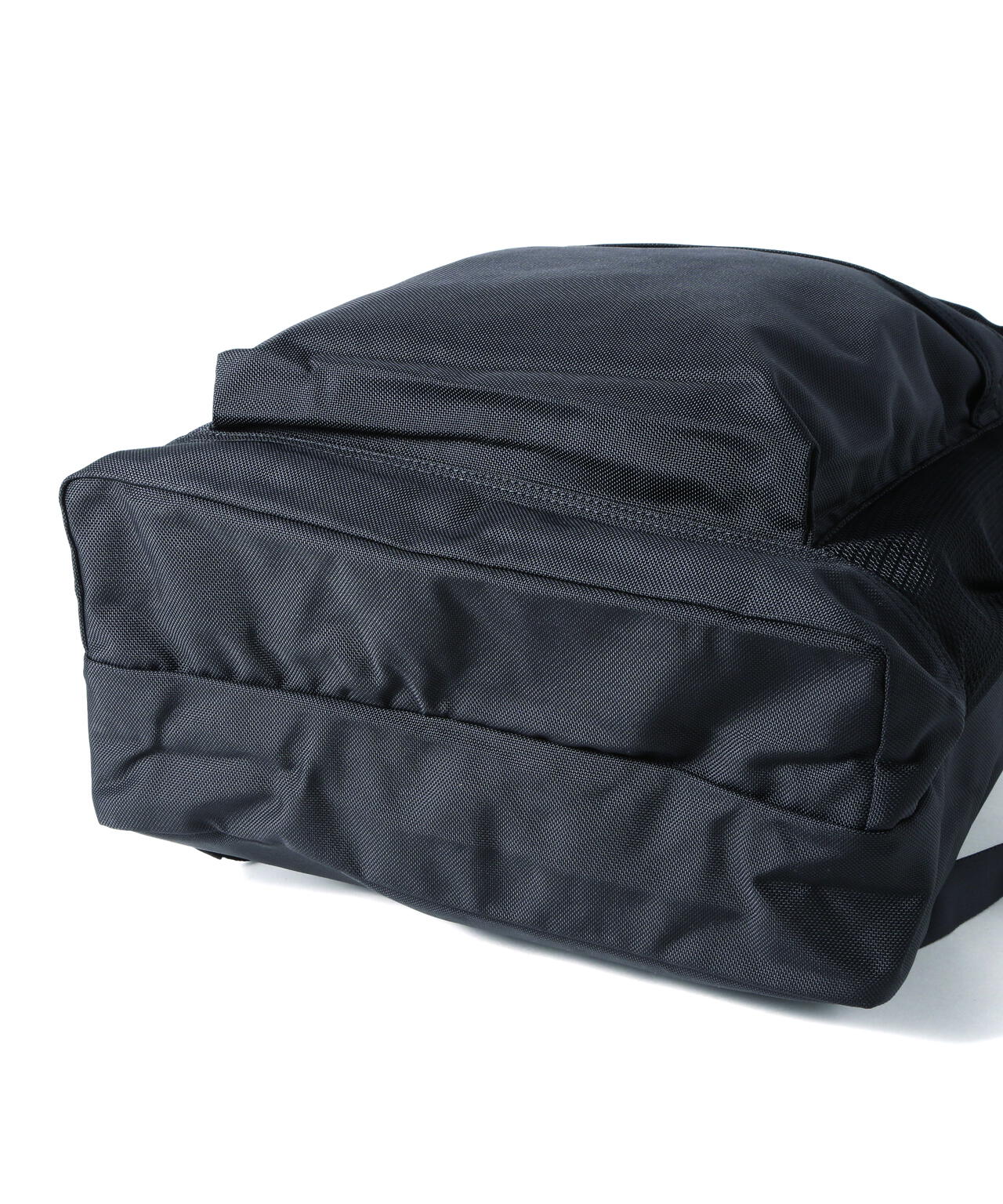 SLOW(スロウ)ballistic air mesh daypack L 866S02L