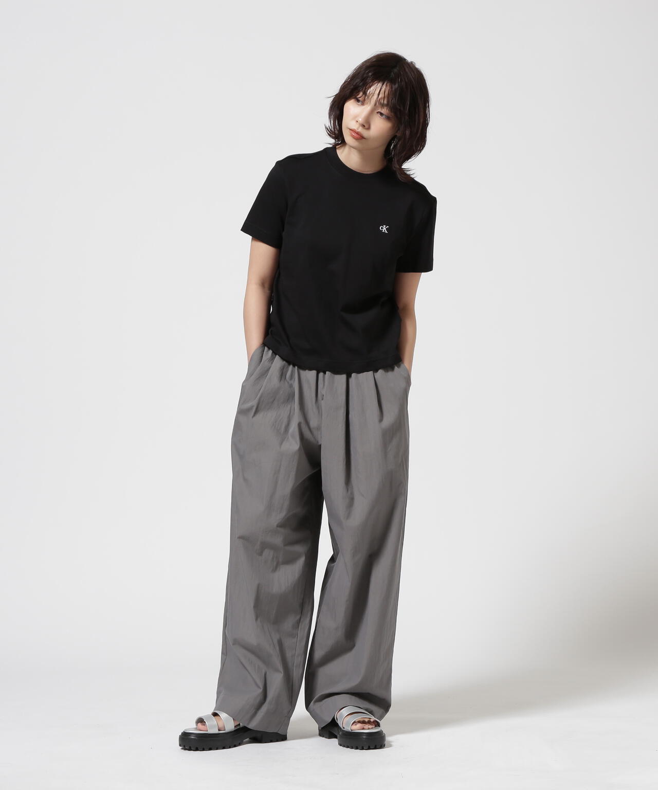 DROIT BELLO（ドロイトベロ）2Tuck Easy Pants