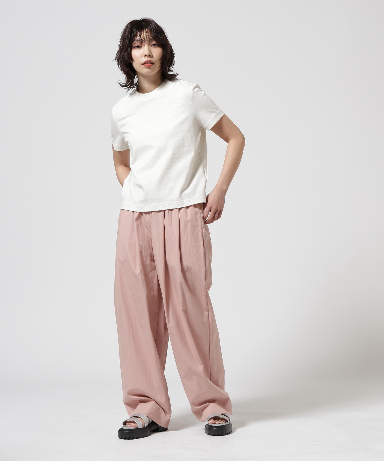 DROIT BELLO（ドロイトベロ）2Tuck Easy Pants