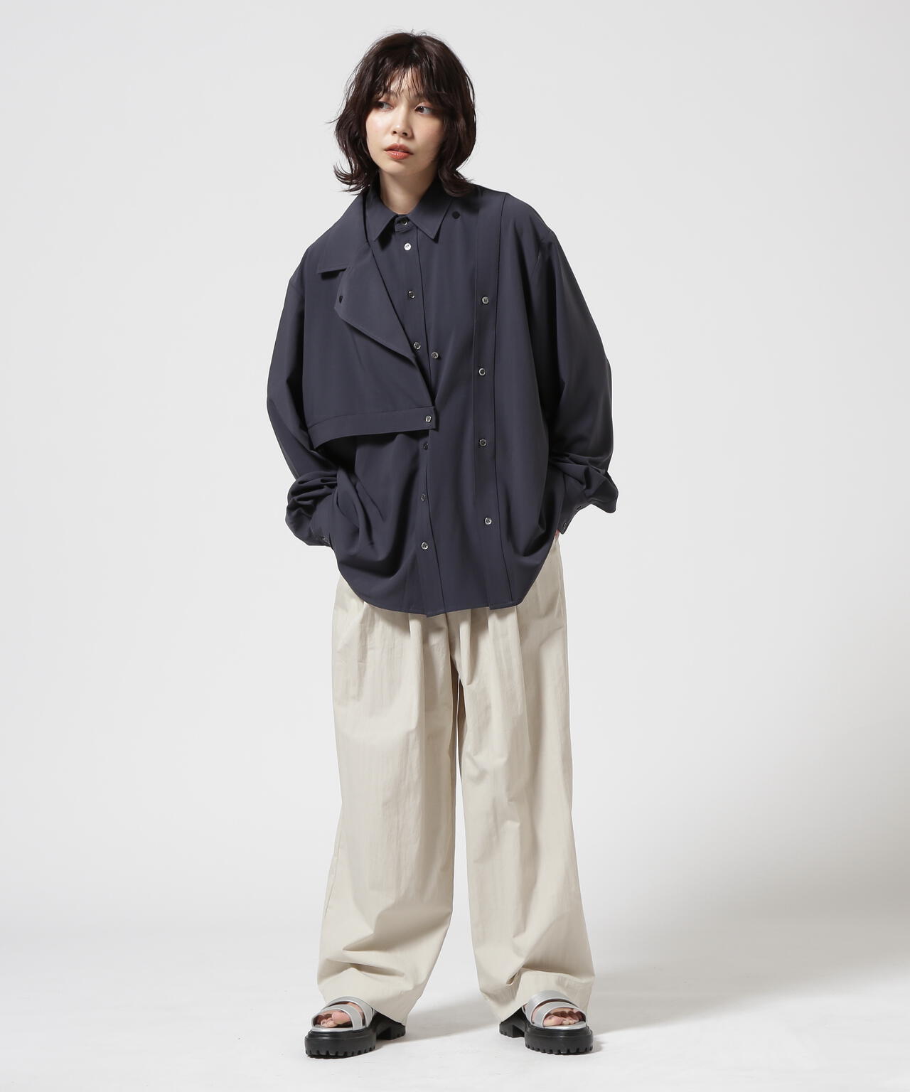 DROIT BELLO（ドロイトベロ）2Tuck Easy Pants
