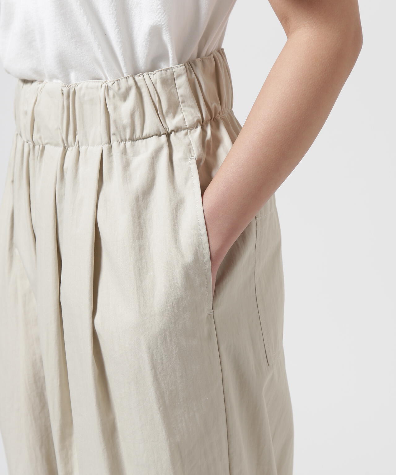 DROIT BELLO（ドロイトベロ）2Tuck Easy Pants