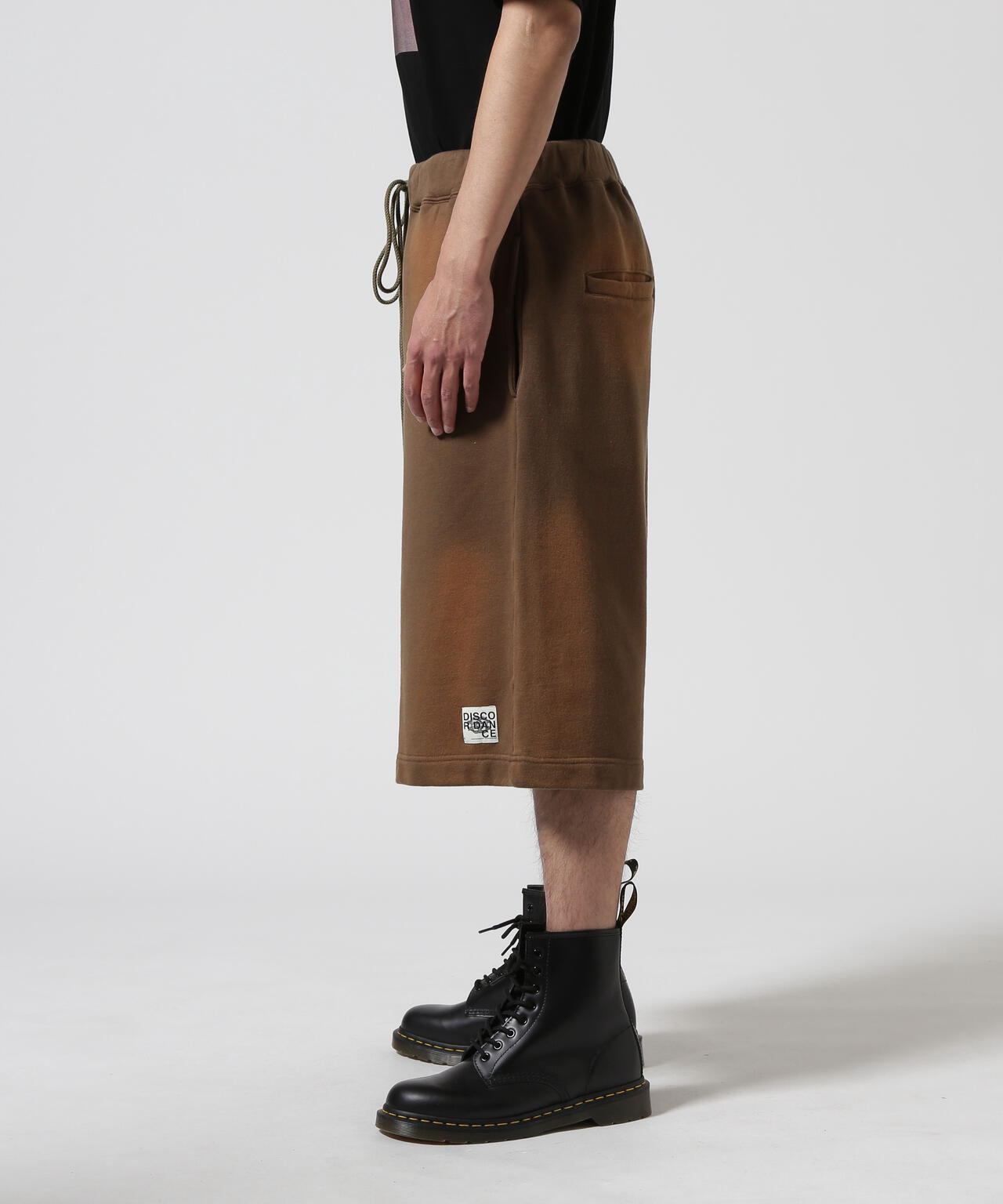 Children of the discordance / sunburn short pants