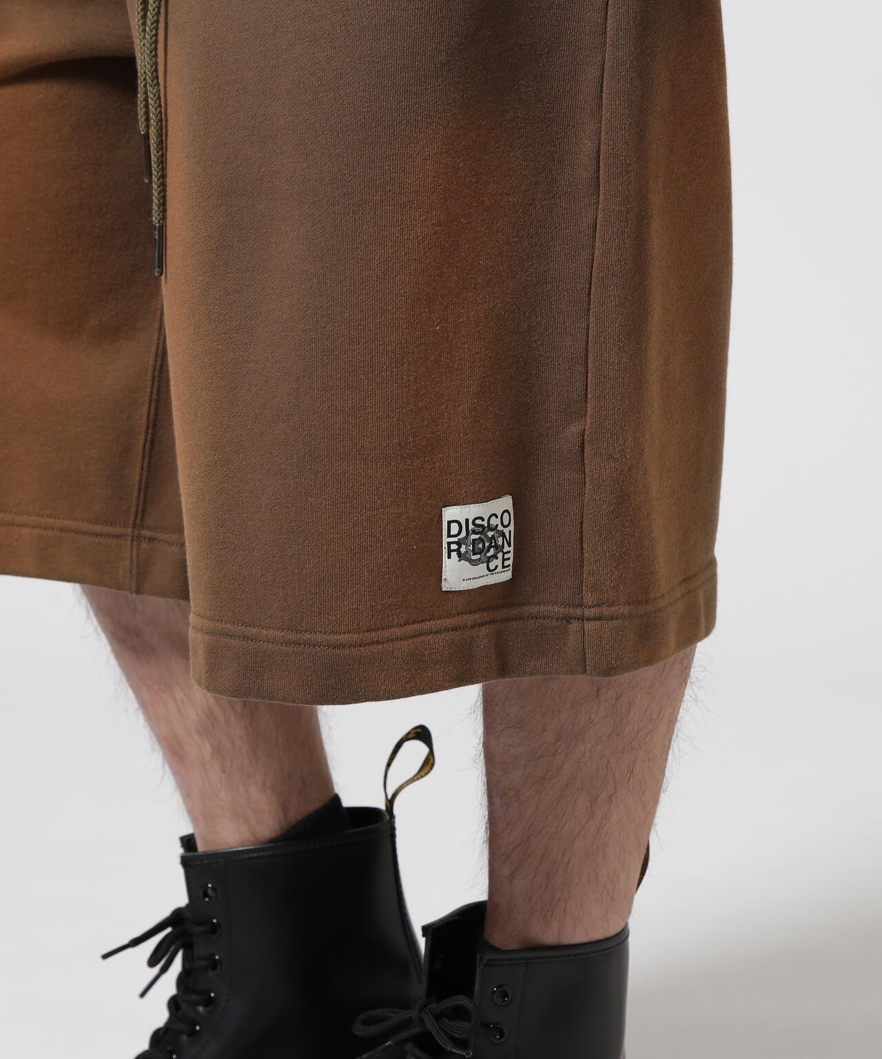 Children of the discordance / sunburn short pants
