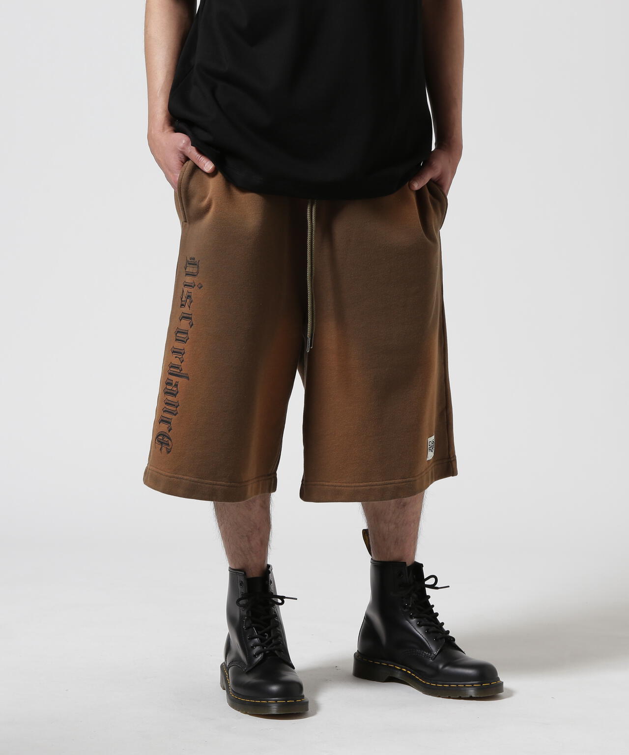 Children of the discordance / sunburn short pants