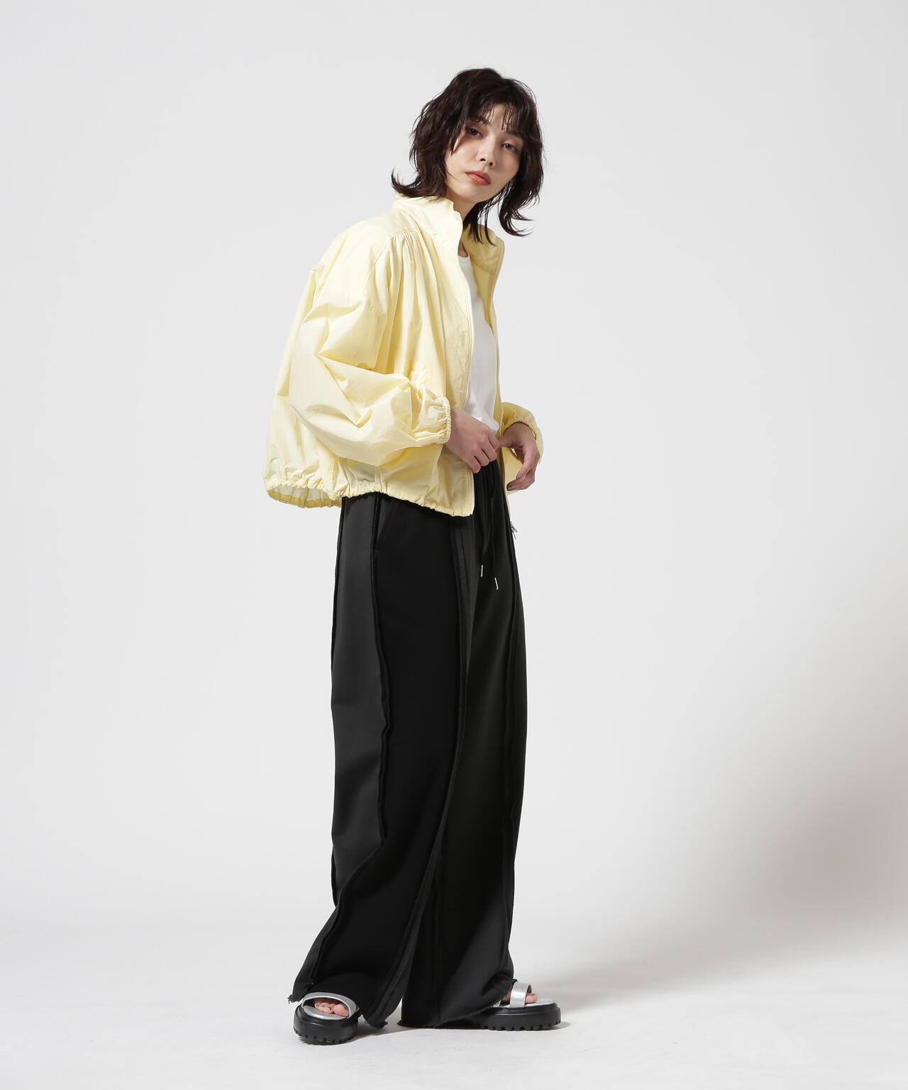 YENN(イエン) SUPER LIGHT BLOUSON