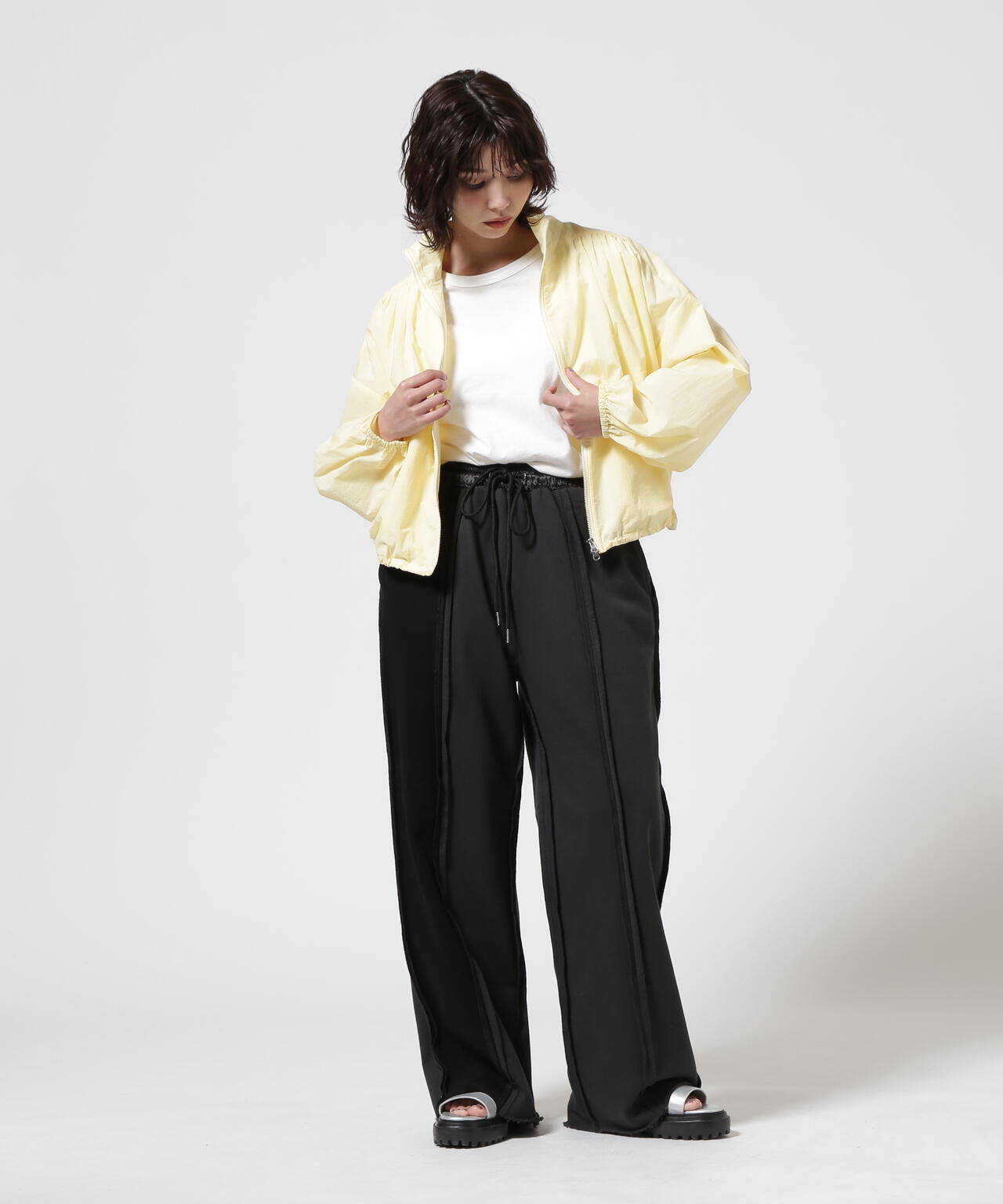 YENN(イエン) SUPER LIGHT BLOUSON
