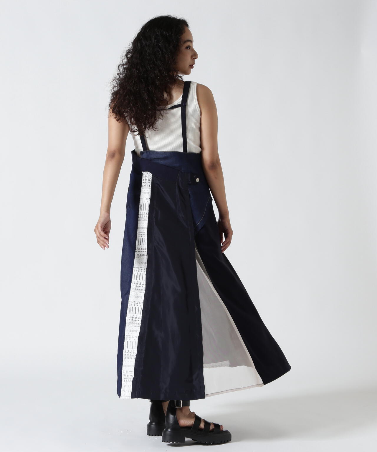 AULA AILA（アウラ アイラ）別注2WAYLACE MIX JUMPER SKIRT