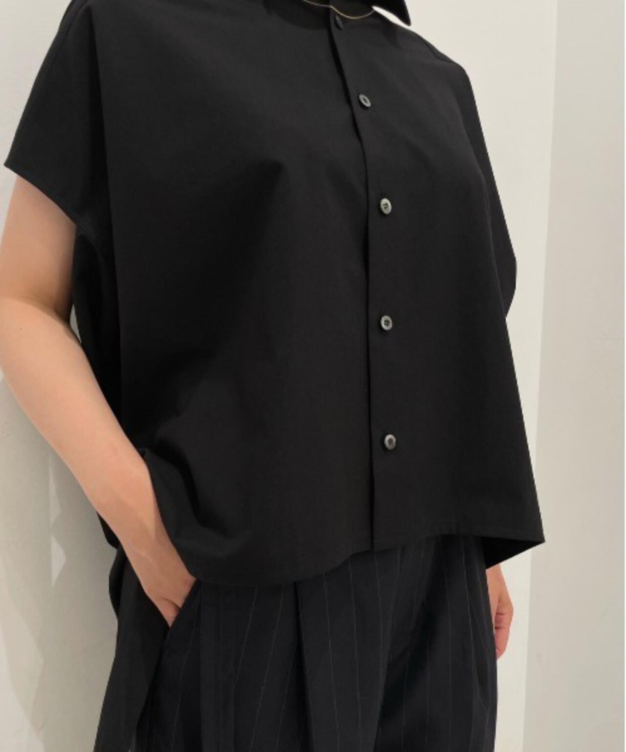 UJOH(ウジョー)　Slit sleeve 別注シャツ