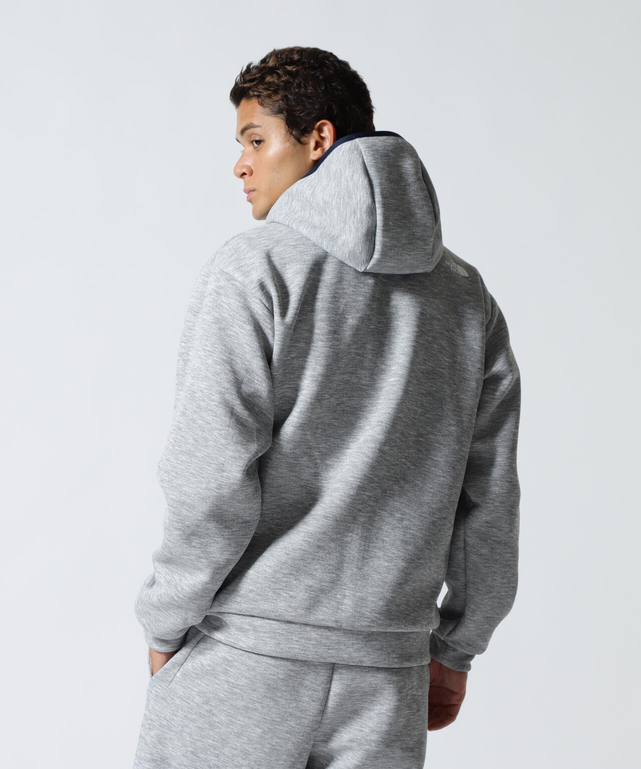 THE NORTH FACE (ザ・ノース・フェイス）reversible Teck Hoodie